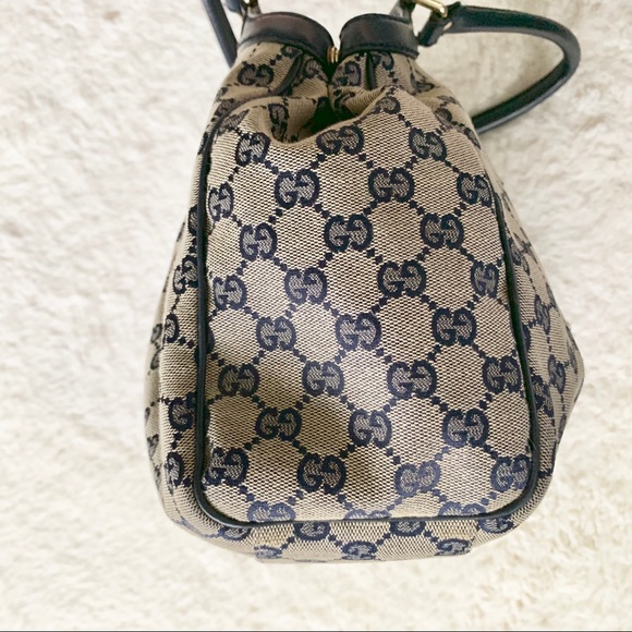 Gucci Sukey Medium Handbag GG Supreme - Picture 4 of 8